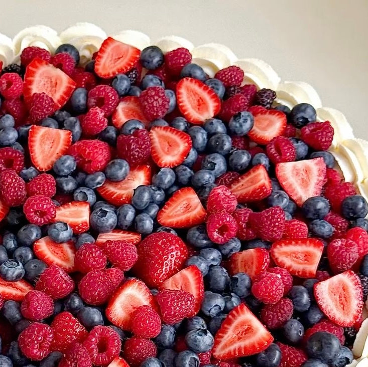 The Grand Celebration Fruit Cake / Table Cake