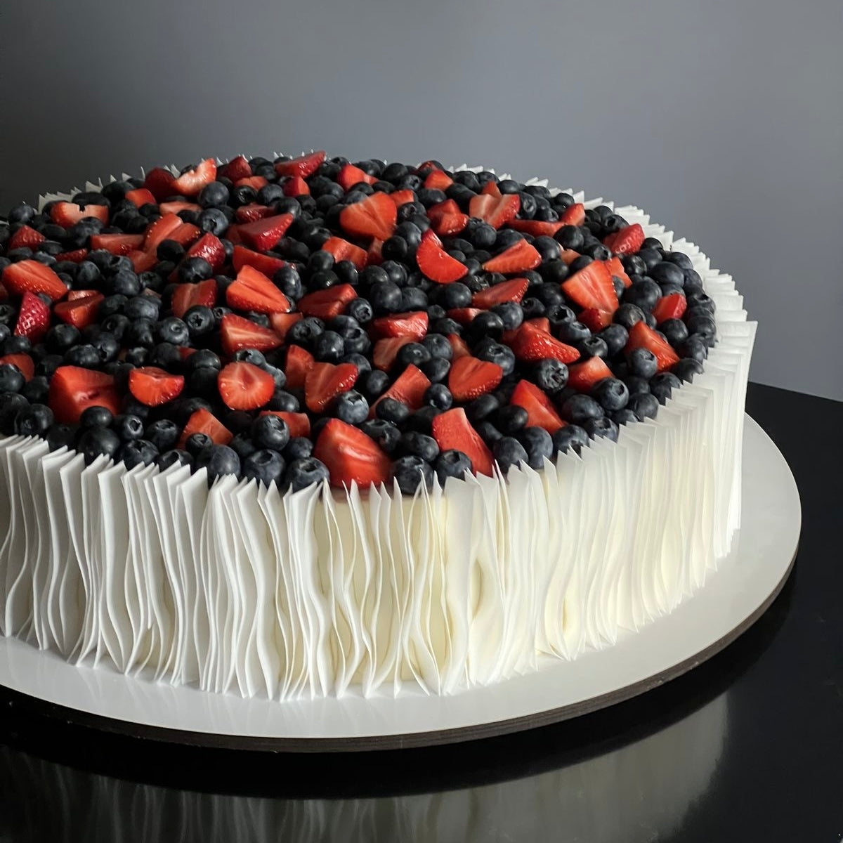 The Grand Celebration Fruit Cake / Table Cake