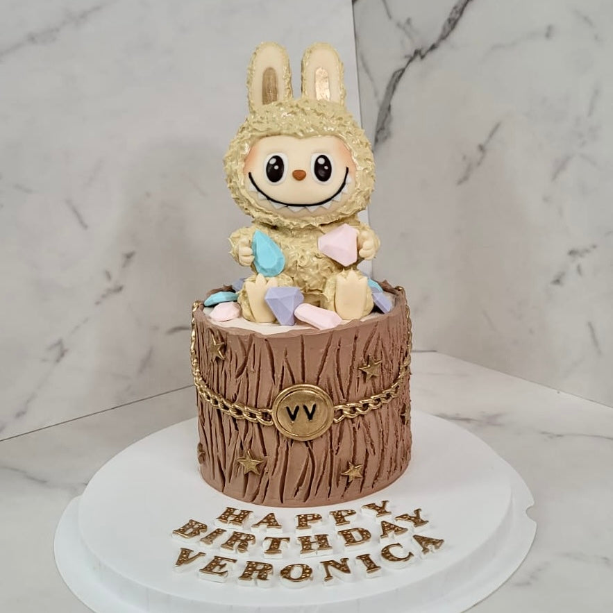 Labubu Tree Cream Cake