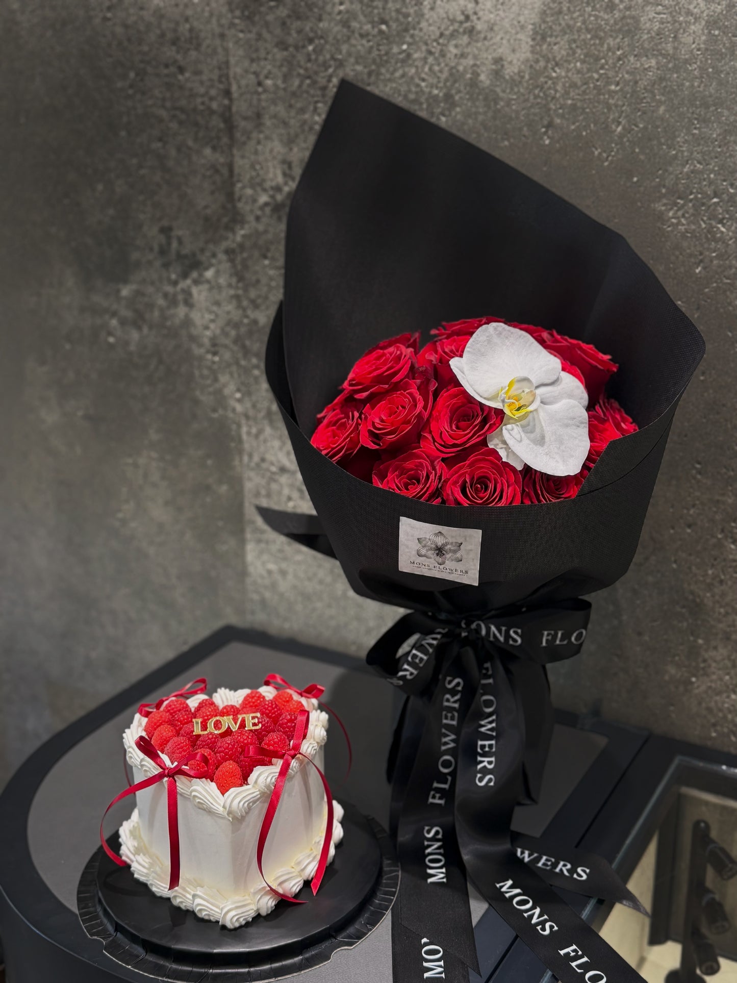 Valentine’s Gift Set -The Scarlet