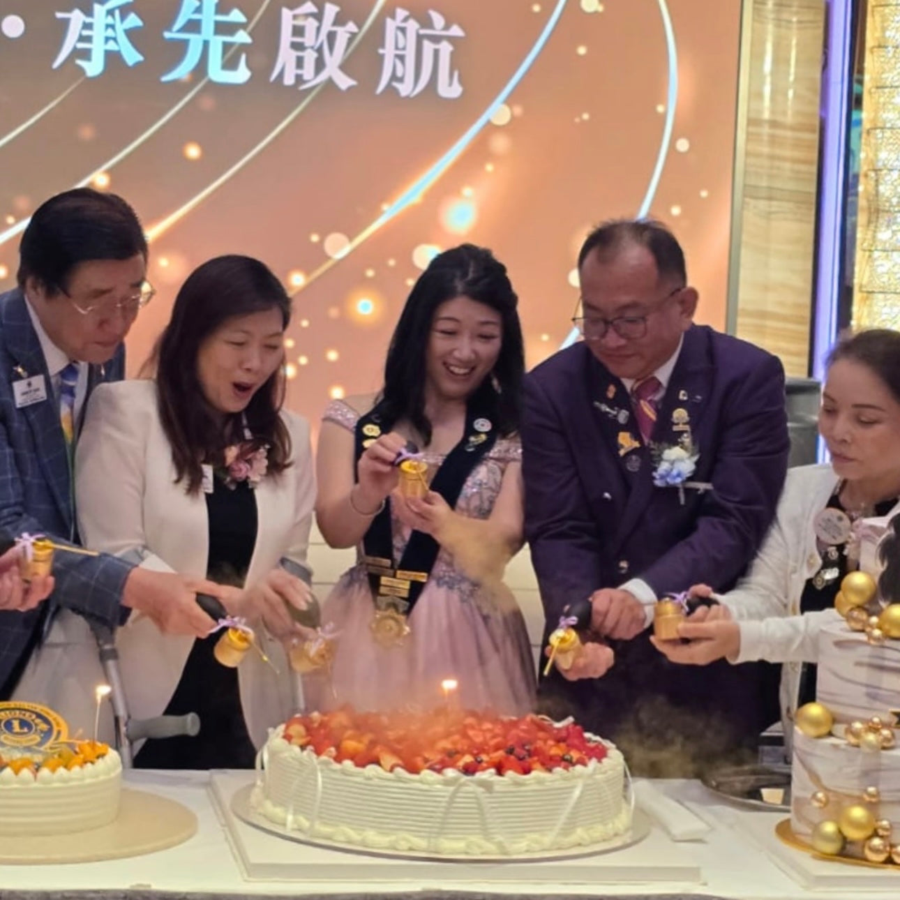 The Grand Celebration Fruit Cake / Table Cake