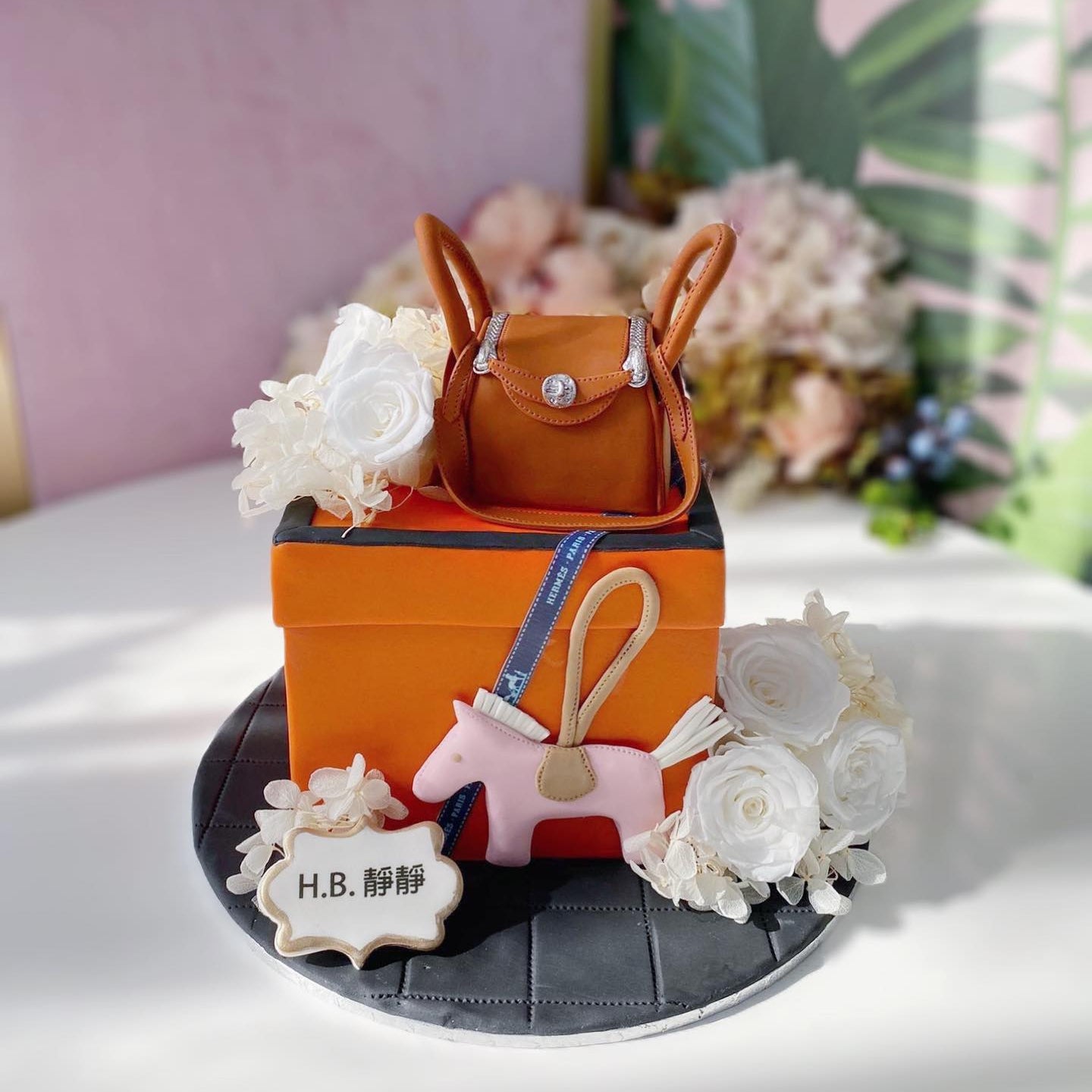 手袋造型蛋糕 | 訂製造型蛋糕 - My Sweet Art